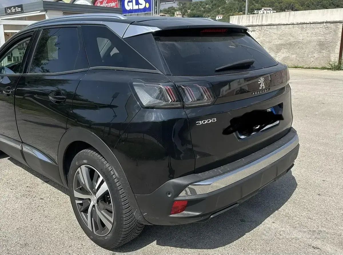Usata Peugeot 3008 131 CV (96 kW) 2020 Nero SUV