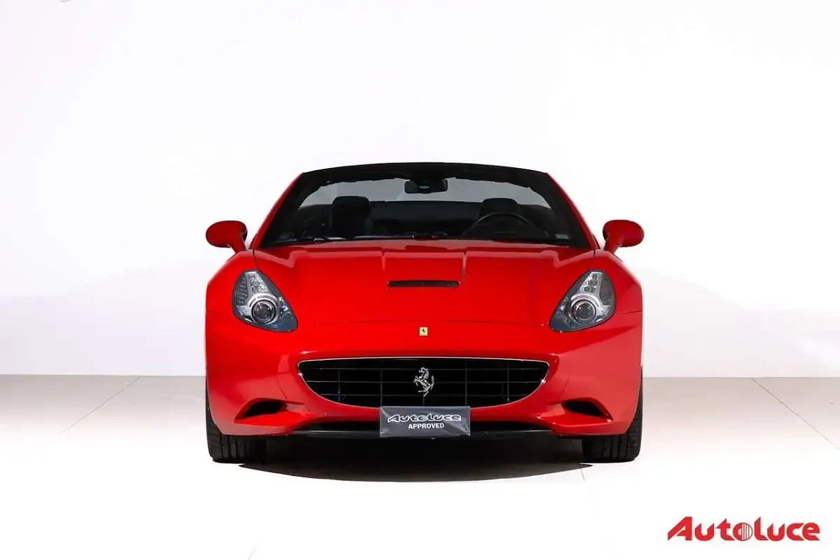Usata Ferrari California 460 CV (338 kW) 2010 Rosso corsa Cabrio