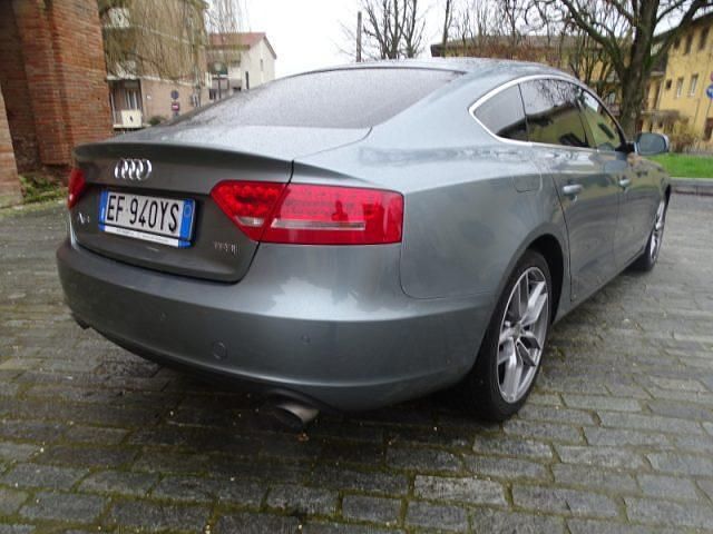 Usata Audi A5 Comfort 179 CV (131 kW) 2011 Grigio Berlina
