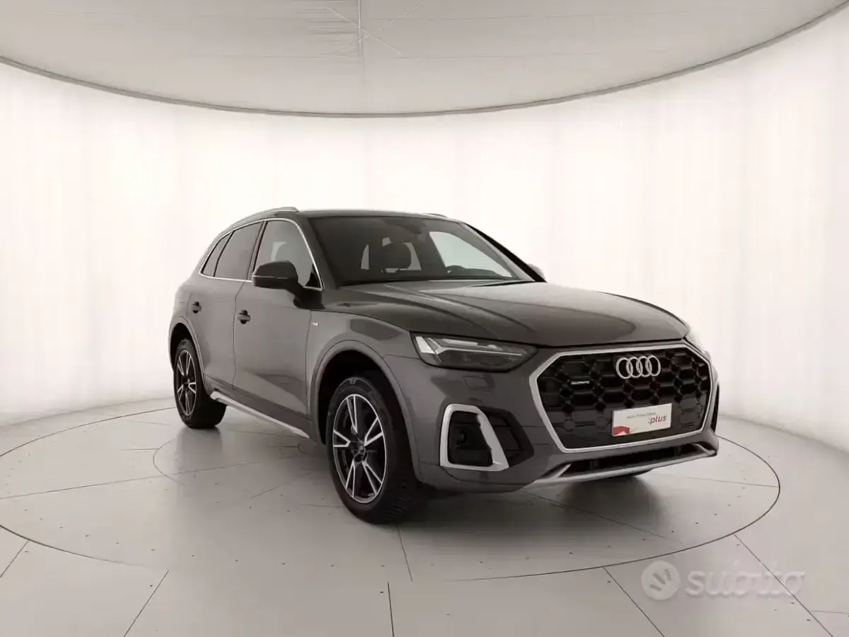 Usata Audi Q5 S-Line 204 CV (150 kW) 2024 Grigio SUV