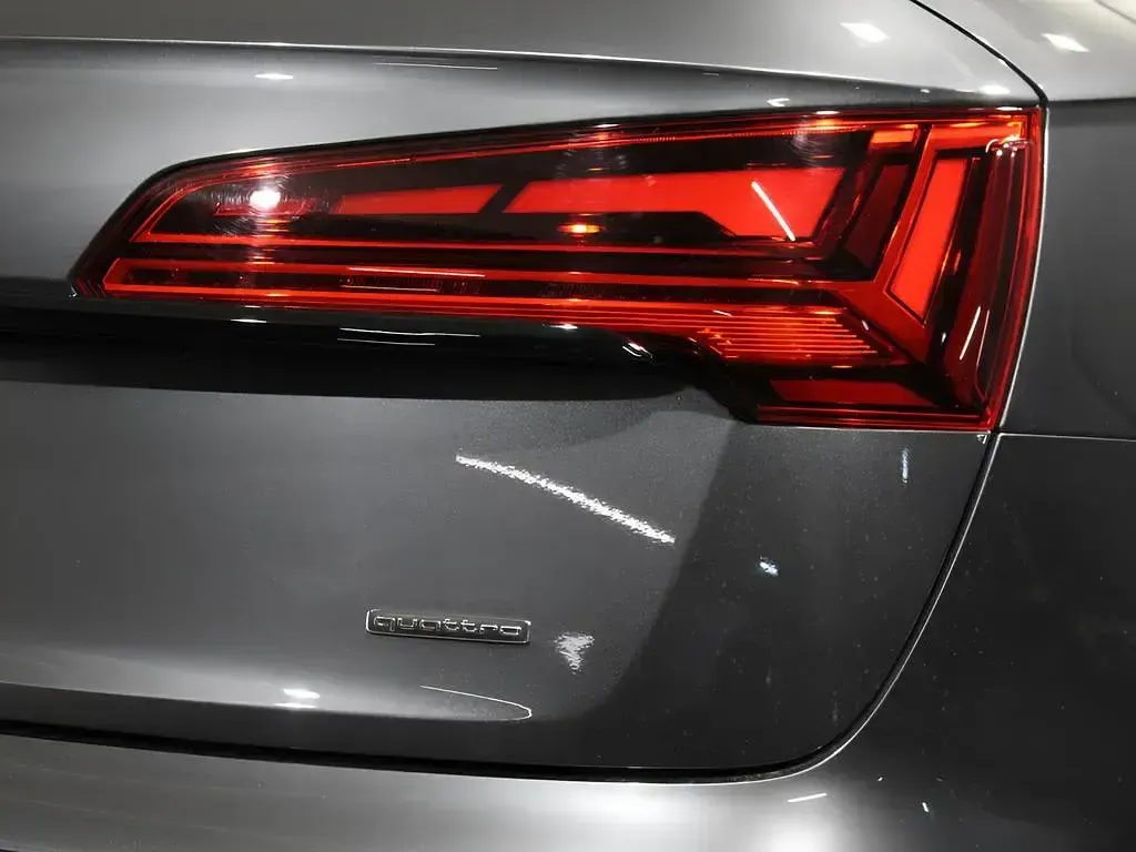 Usata Audi Q5 S-Line 204 CV (150 kW) 2024 Grigio SUV