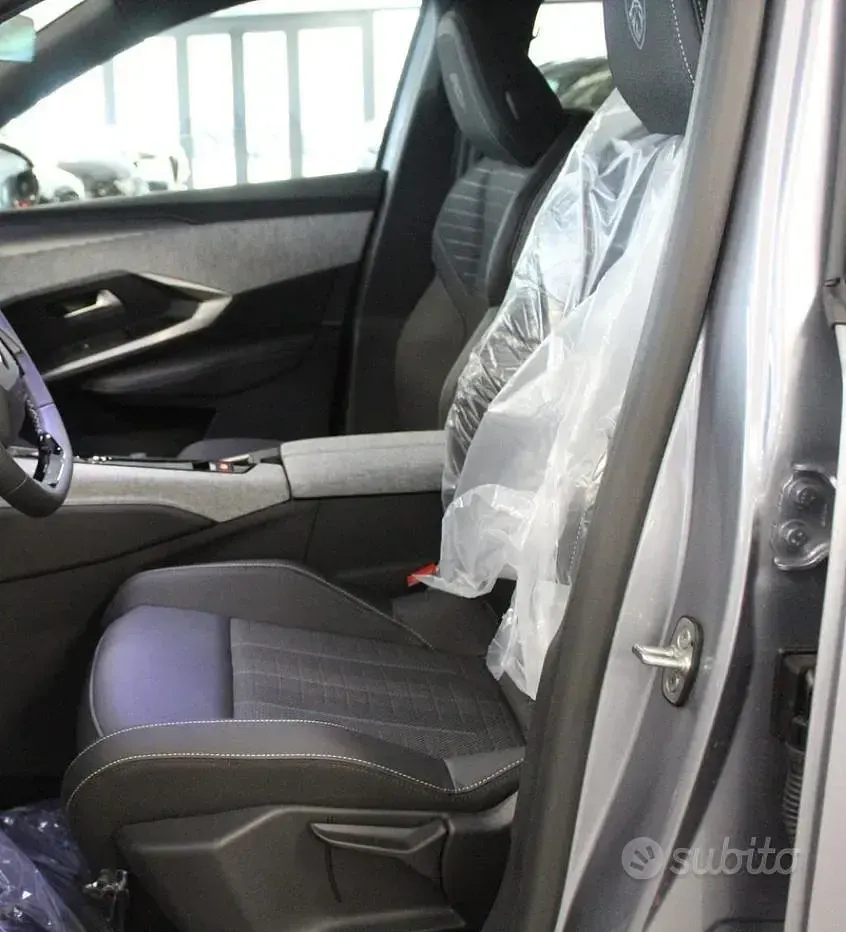 Nuova Peugeot 3008 GT 136 CV (100 kW) 2026 Grigio SUV