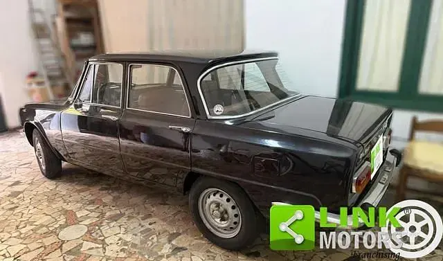 Usata Alfa Romeo Giulia 1300 Super 86 CV (63 kW) 1970 Grigio Berlina
