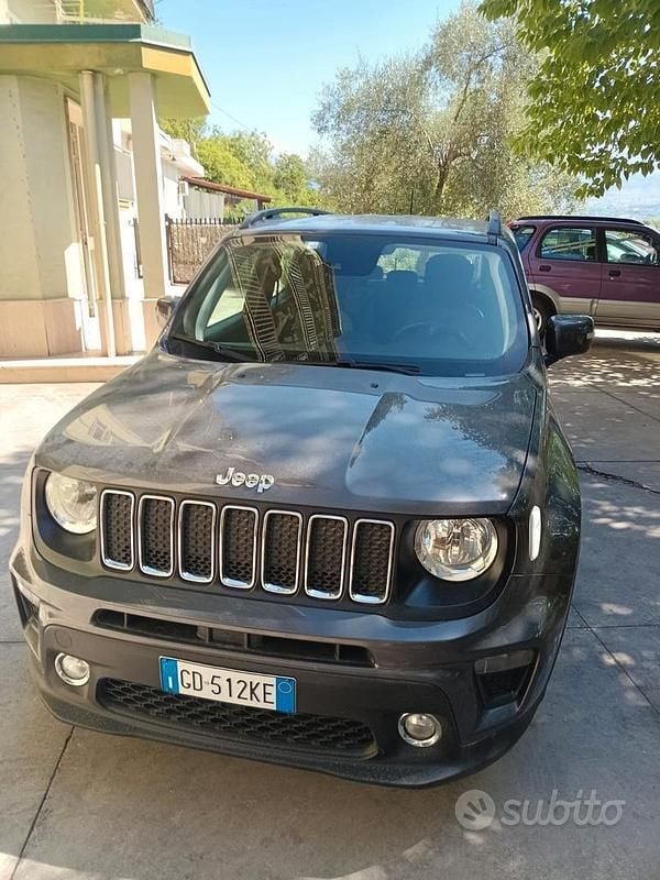Grigio Usata 2021 Jeep Renegade SUV | 19.500 € (Buon prezzo) - Immagine 1/4