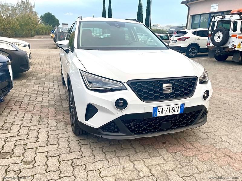 Nuova Seat Arona Black Edition 95 CV (69 kW) 2025 Bianco SUV
