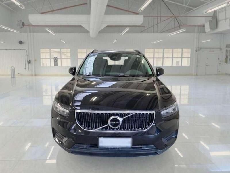 Usata Volvo XC40 Momentum 129 CV (94 kW) 2021 Nero SUV