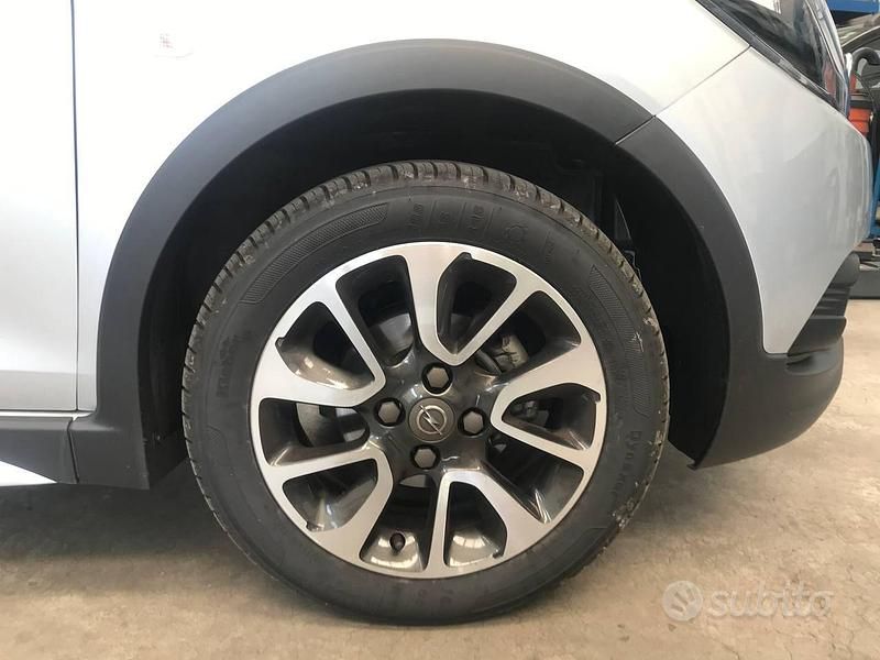 Usata Opel Karl Rocks 79 CV (58 kW) 2019 Grigio Utilitaria