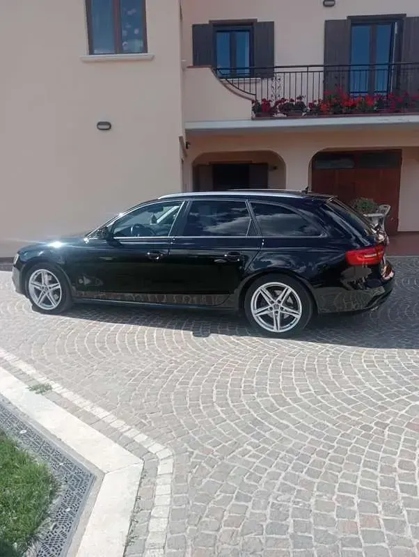 Usata Audi A4 Ambiente 143 CV (105 kW) 2013 Nero Station wagon