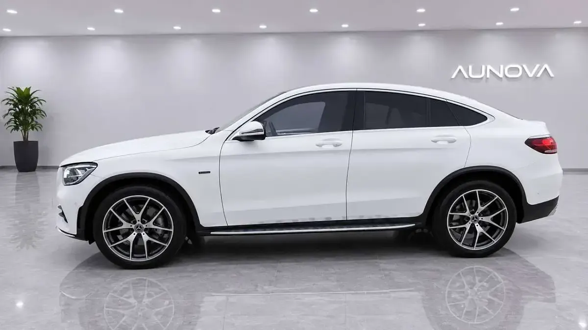 Usata Mercedes GLC300 Premium Plus 194 CV (142 kW) 2021 Bianco SUV