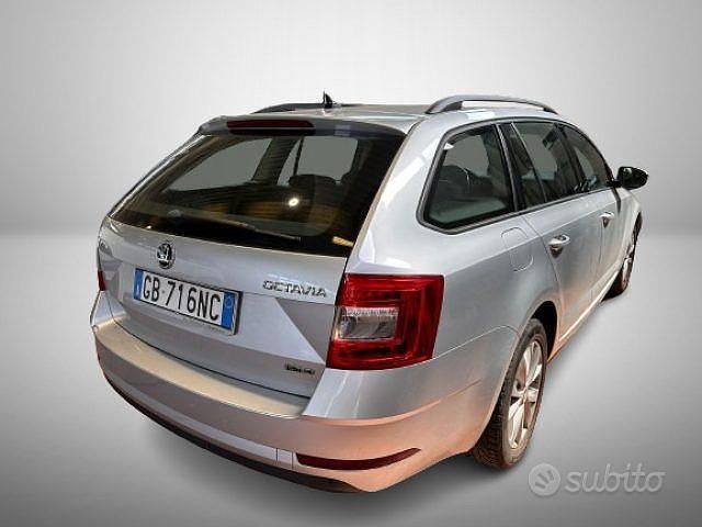 Usata Skoda Octavia G-TEC Style 131 CV (96 kW) 2020 Grigio Station wagon