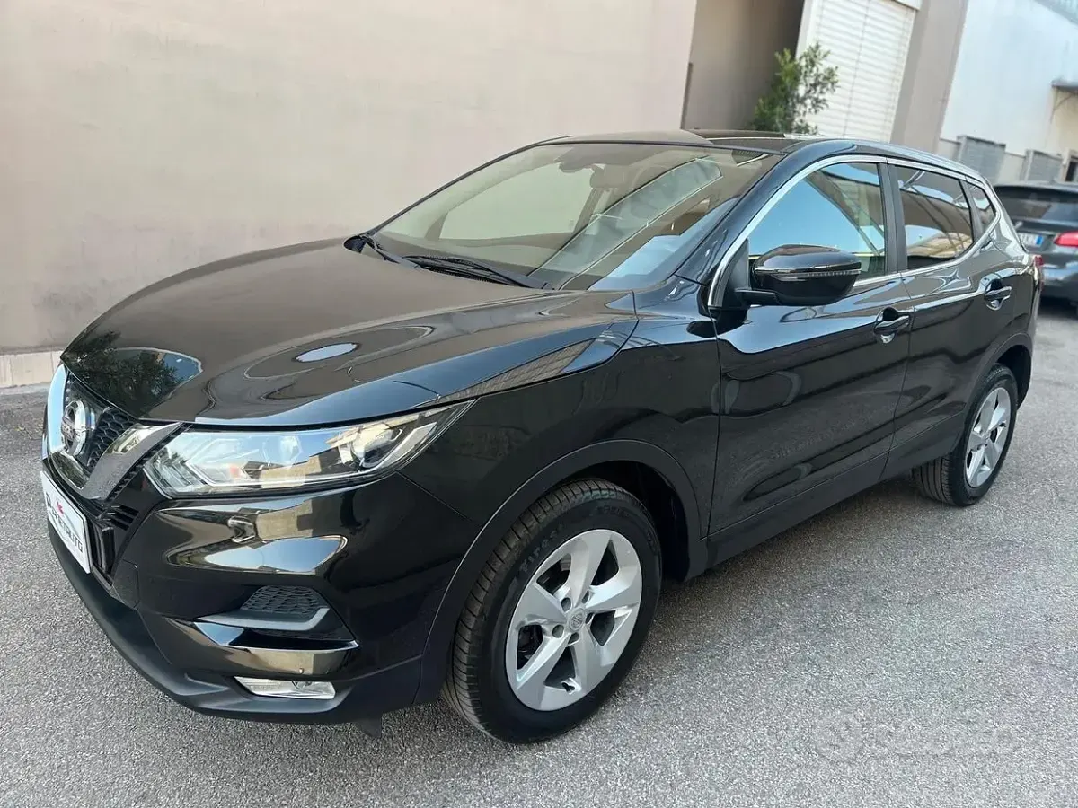 Usata Nissan Qashqai 131 CV (96 kW) 2017 Nero SUV