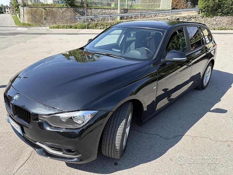 Begagnad BMW 318 M Sport 150 HK (110 kW) 2017 Svart Kombi