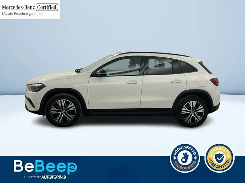 Usata Mercedes GLA200 Advanced Plus 150 CV (110 kW) 2023 Bianco pastello SUV