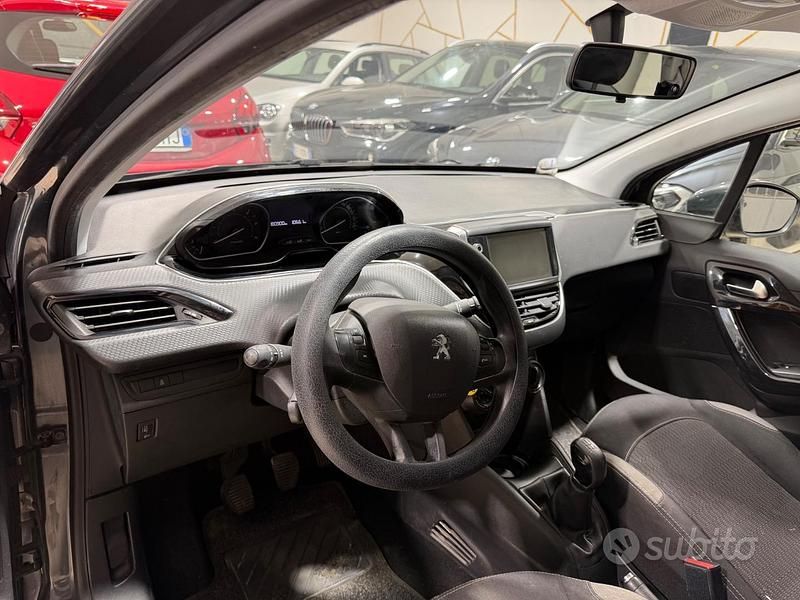 Usata Peugeot 208 Allure 74 CV (54 kW) 2016 Grigio Utilitaria