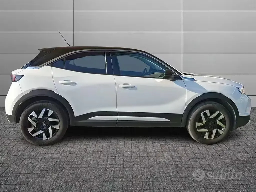 Usata Opel Mokka Elegance 101 CV (74 kW) 2023 Bianco SUV