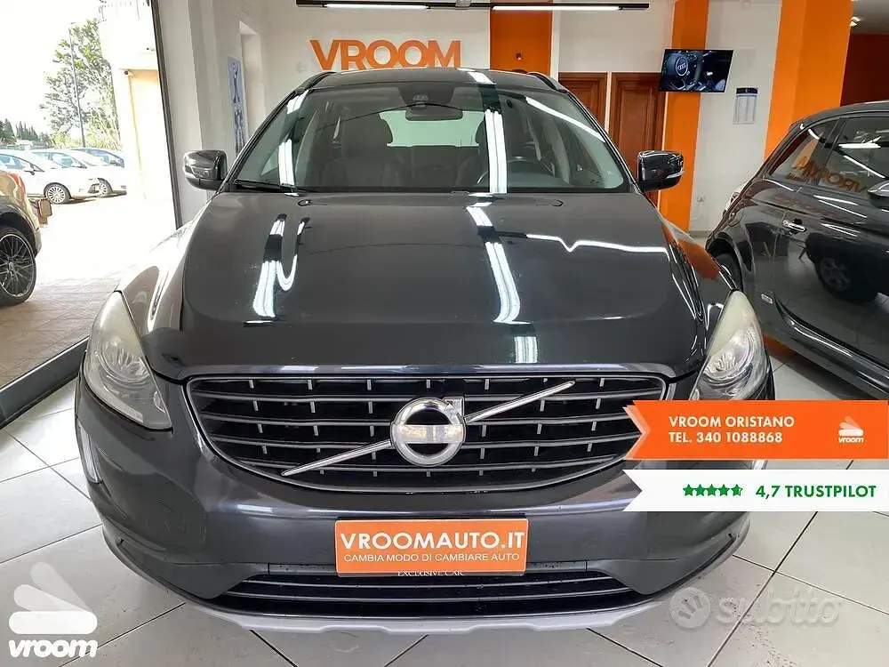 Usado Volvo XC60 Summum 150 HP (110 kW) 2015 SUV