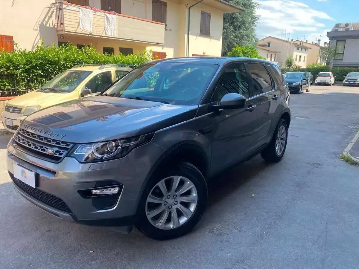 Usata Land Rover Discovery Sport SE 150 CV (110 kW) 2016 Grigio SUV