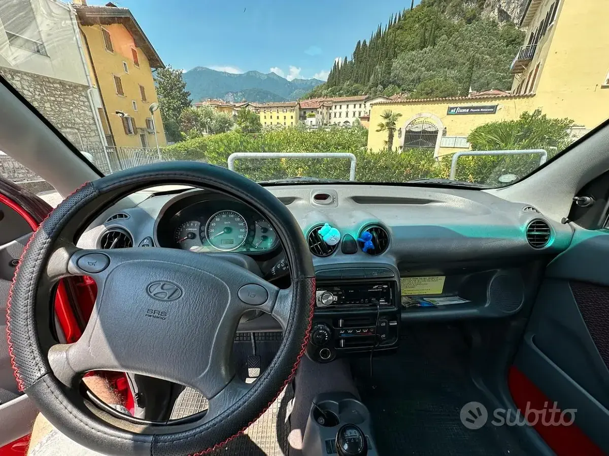 Usata Hyundai Atos Active 63 CV (46 kW) 2007 Rosso Utilitaria