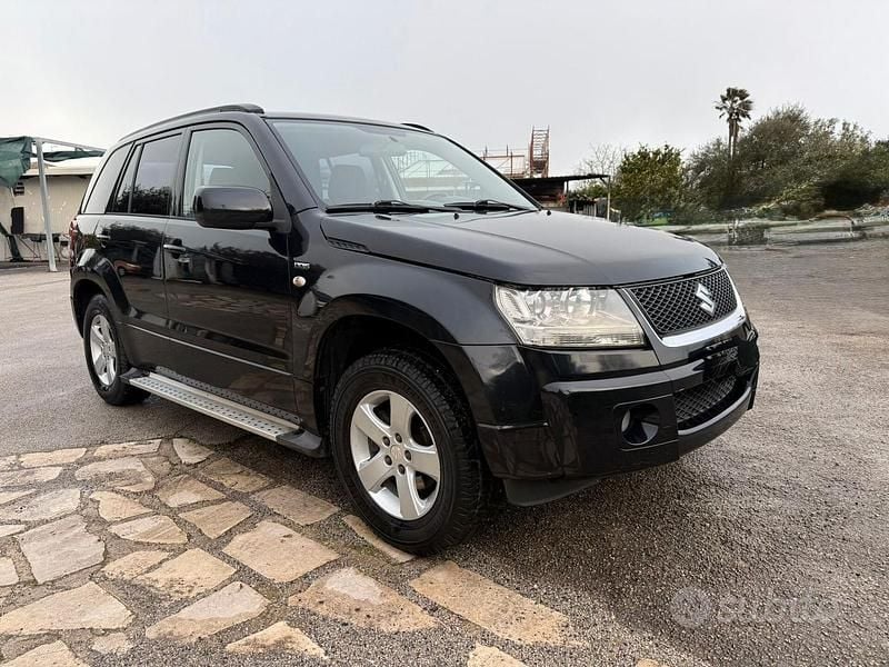 Usata Suzuki Grand Vitara 130 CV (95 kW) 2006 Nero SUV