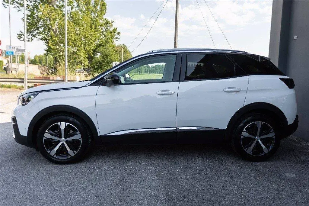 Usata Peugeot 3008 Allure 131 CV (96 kW) 2018 Bianco SUV