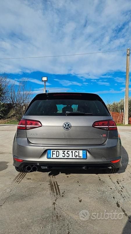 Usata VW Golf VII R-line 150 CV (110 kW) 2016 Grigio Berlina