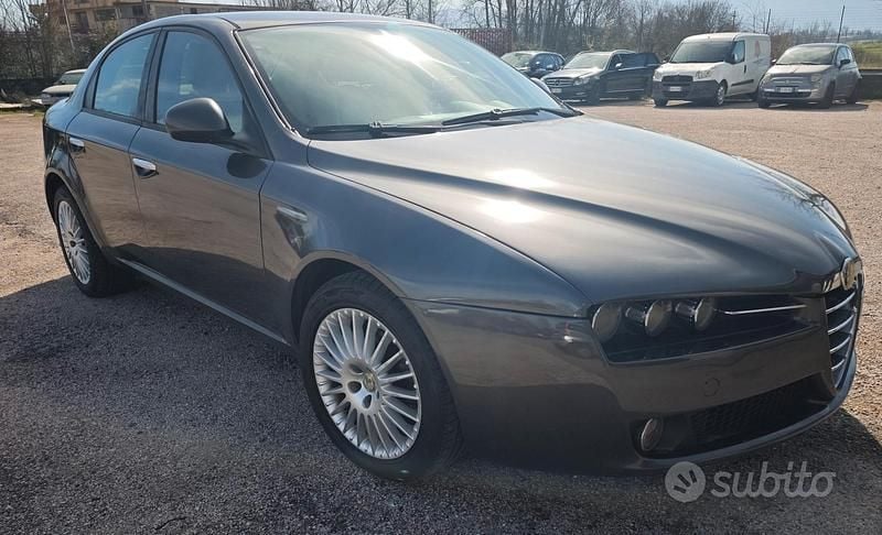 Usata Alfa Romeo 159 120 CV (88 kW) 2007 Marrone Berlina