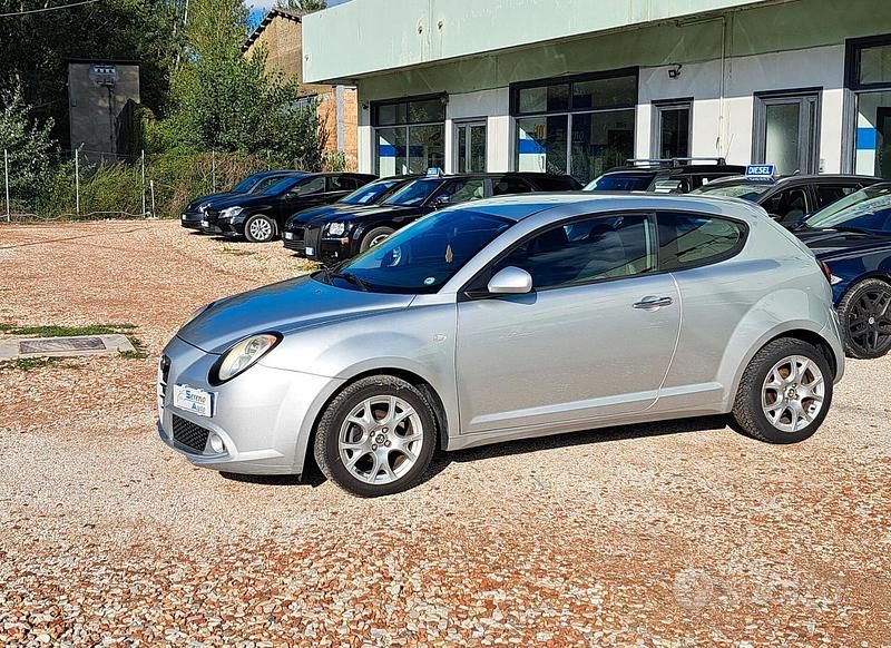 Usata Alfa Romeo GT Junior 79 CV (58 kW) 2008 Grigio Berlina