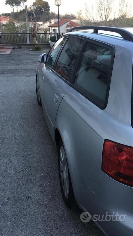 Usata Audi A4 Ambiente 140 CV (102 kW) 2006 Grigio Station wagon