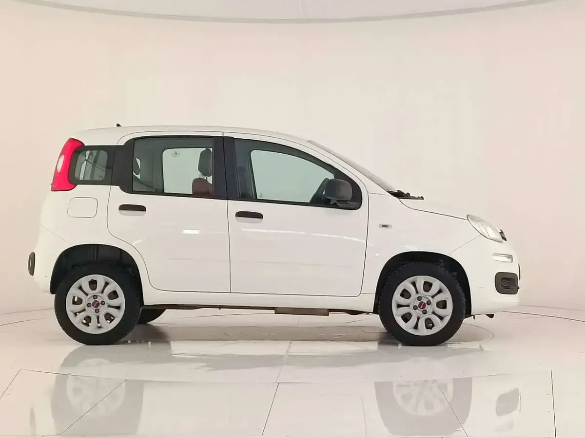 Usata Fiat Panda Easy 80 CV (58 kW) 2015 Bianco gelato Utilitaria