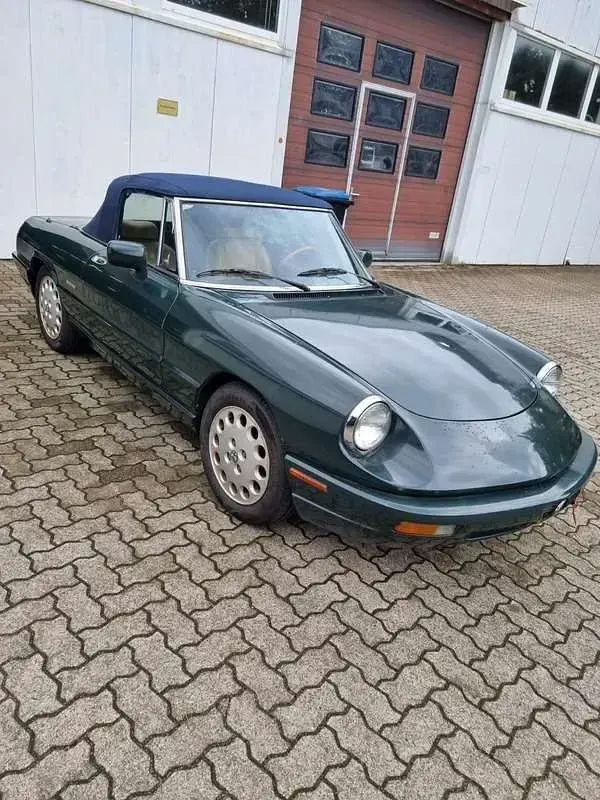 Usata Alfa Romeo Spider 117 CV (86 kW) 1992 Cabrio