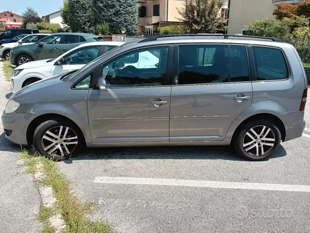 Usata VW Touran 140 CV (102 kW) 2005 Monovolume