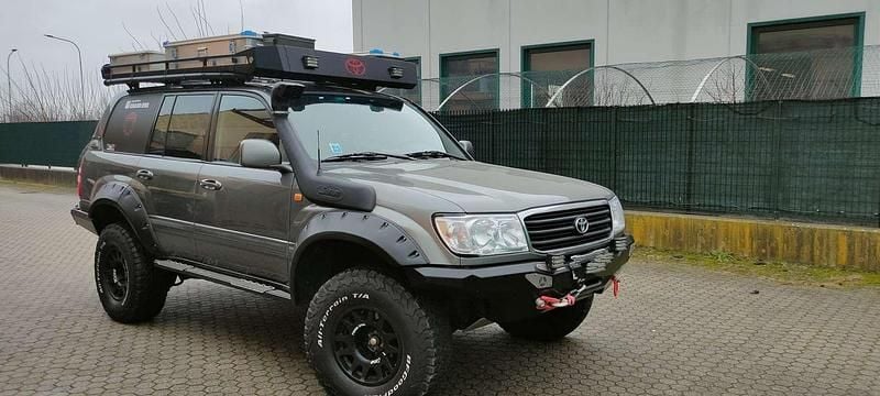 Usata Toyota Land Cruiser 250 CV (183 kW) 2000 Grigio SUV