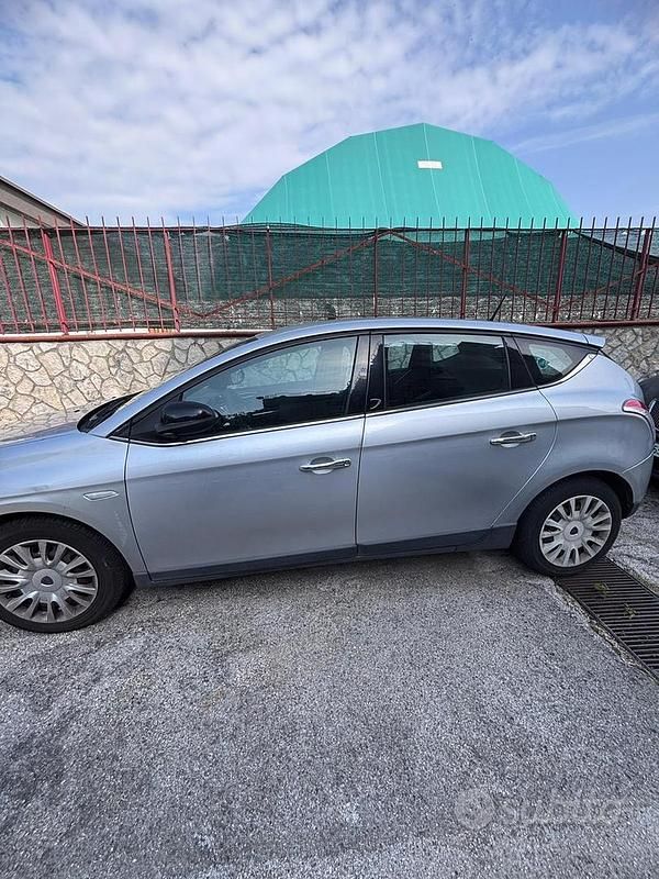 Usata Lancia Delta 2009 Grigio Utilitaria