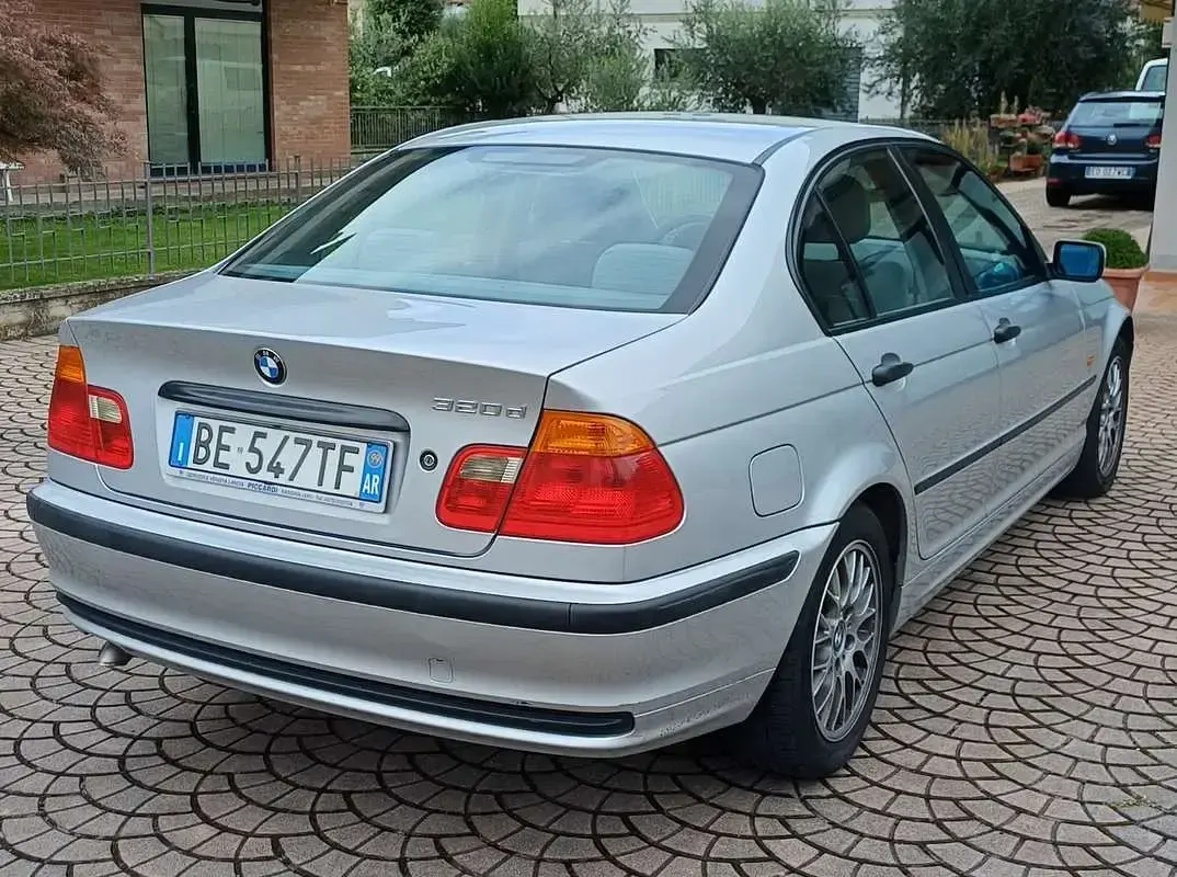 Usata BMW 320 136 CV (100 kW) 1999 Berlina