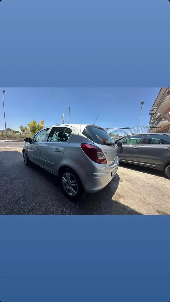 Usata Opel Corsa Cosmo 90 CV (66 kW) 2008 Grigio Utilitaria