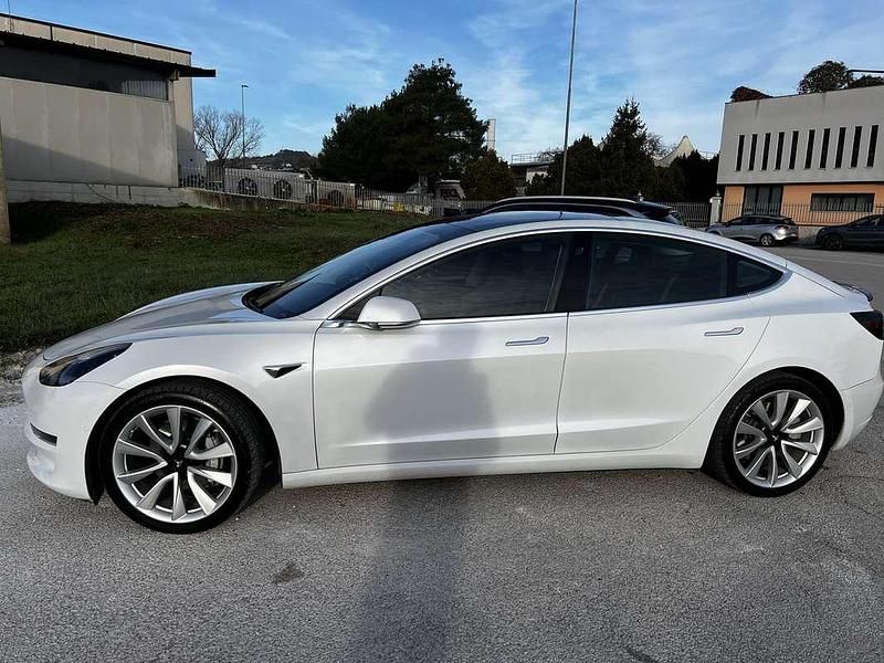 Usata Tesla Model 3 152 kW (208 CV) 2020 Berlina