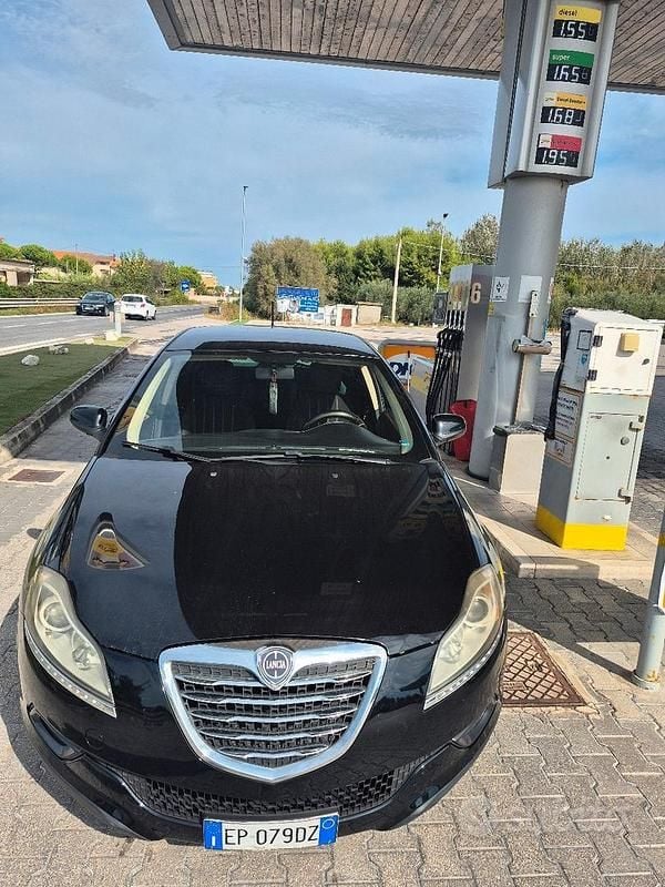 Usata Lancia Delta 2013 Utilitaria