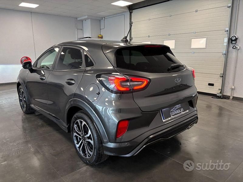 Usata Ford Puma ST-Line 125 CV (91 kW) 2023 Grigio SUV
