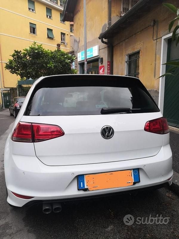 Usata VW Golf VII R-line 125 CV (91 kW) 2016 Bianco