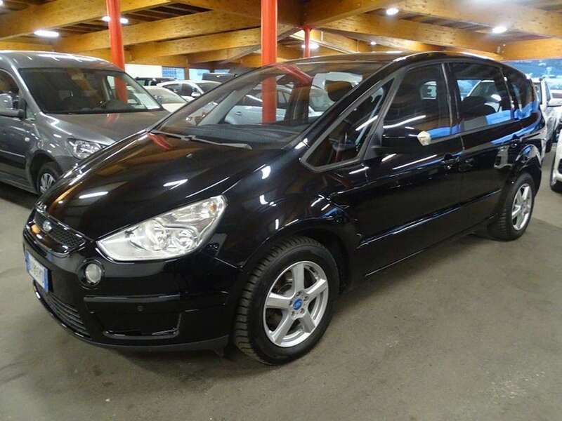Usata Ford S-MAX S 140 CV (102 kW) 2007 Nero Monovolume