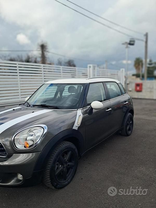 Second-hand Mini Cooper D Countryman 90 CP (66 kW) 2011 Gri SUV