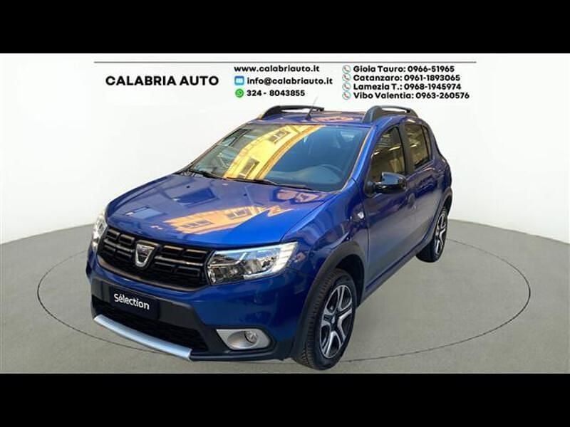 Usata Dacia Sandero Stepway 101 CV (74 kW) 2020 Blu Utilitaria