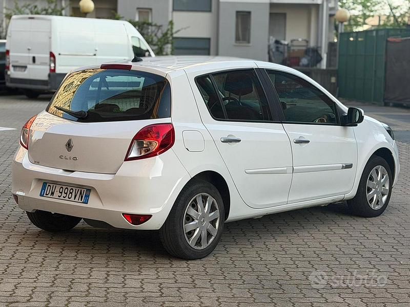 Usata Renault Clio II 2010 Bianco Berlina