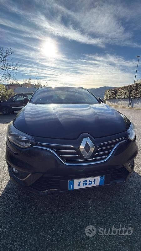 Nero Usata 2017 Renault Mégane GrandTour Bose Edition Station wagon | 11.500 € (Cara) - Immagine 1/4