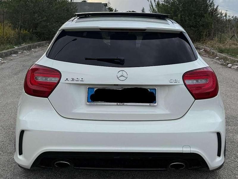 Usata Mercedes A200 136 CV (100 kW) 2015 Bianco Berlina