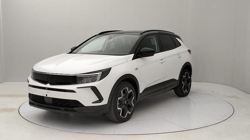 Argento pastello Usata 2024 Opel Grandland X GS Line SUV | 23.900 € (Ottimo prezzo) - Immagine 1/4