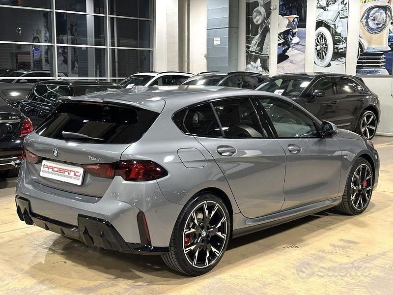Usata BMW 118 M Sport 150 CV (110 kW) 2024 Skyscraper grau Utilitaria