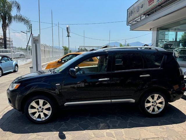 Usata Mitsubishi Outlander Instyle 156 CV (114 kW) 2008 Nero SUV