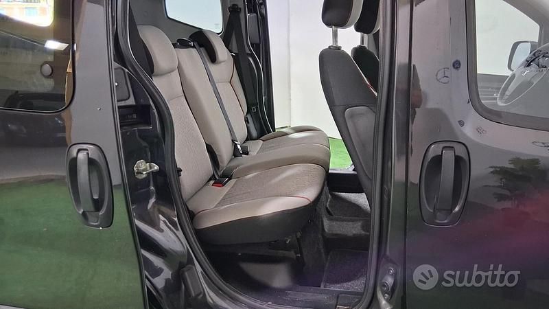 Usata Peugeot TePee 75 CV (55 kW) 2014 Nero Utilitaria