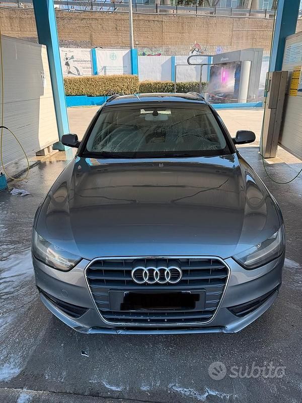 Usata Audi A4 Advanced 120 CV (88 kW) 2012 Grigio Station wagon